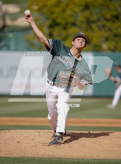 Thumbnail 1 in Costa Mesa vs. Estancia photogallery.