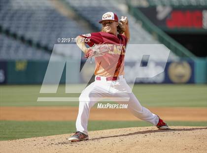 Thumbnail 3 in Costa Mesa vs. Estancia photogallery.