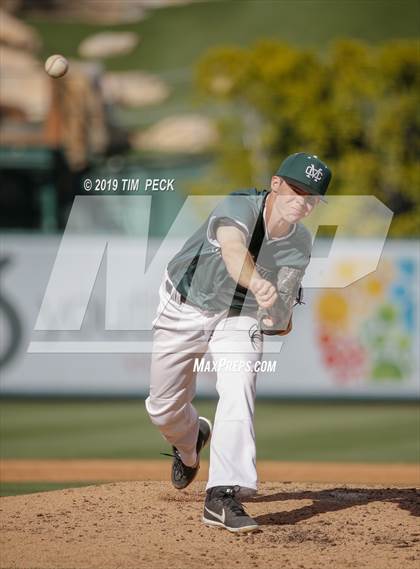 Thumbnail 2 in Costa Mesa vs. Estancia photogallery.