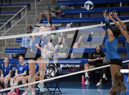 Thumbnail 1 in North Myrtle Beach vs Oceanside Collegiate Academy (Dorman Tournament of Champions) photogallery.