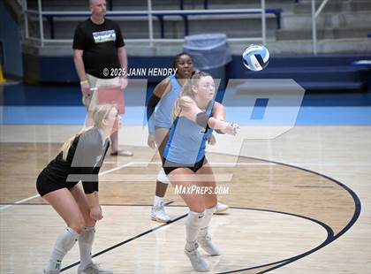 Thumbnail 3 in North Myrtle Beach vs Oceanside Collegiate Academy (Dorman Tournament of Champions) photogallery.