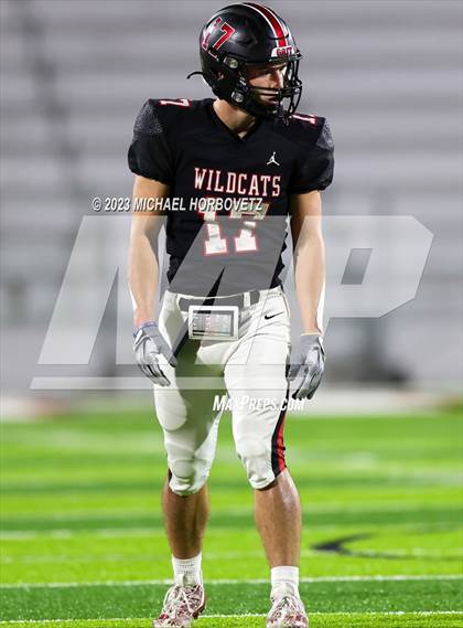 Thumbnail 1 in Lake Highlands vs. Prosper (UIL 6A Football Area Playoff) photogallery.