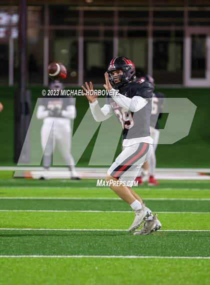 Thumbnail 2 in Lake Highlands vs. Prosper (UIL 6A Football Area Playoff) photogallery.