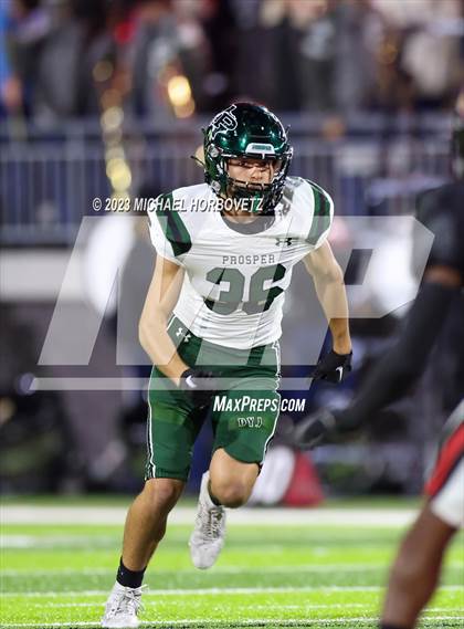 Thumbnail 2 in Lake Highlands vs. Prosper (UIL 6A Football Area Playoff) photogallery.