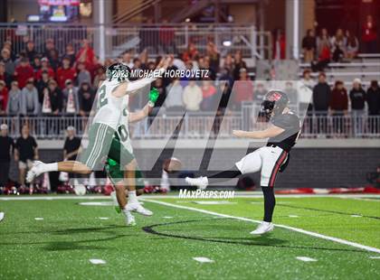 Thumbnail 1 in Lake Highlands vs. Prosper (UIL 6A Football Area Playoff) photogallery.