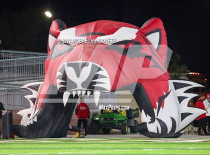 Thumbnail 2 in Lake Highlands vs. Prosper (UIL 6A Football Area Playoff) photogallery.