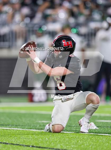 Thumbnail 1 in Lake Highlands vs. Prosper (UIL 6A Football Area Playoff) photogallery.