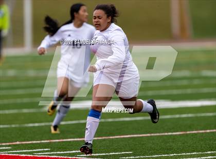 Thumbnail 2 in Benson vs. Omaha Northwest photogallery.