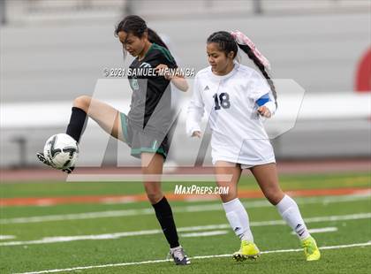Thumbnail 2 in Benson vs. Omaha Northwest photogallery.
