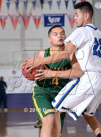 Thumbnail 1 in Kennedy vs. Newark Memorial (St. Hope Elite Classic) photogallery.