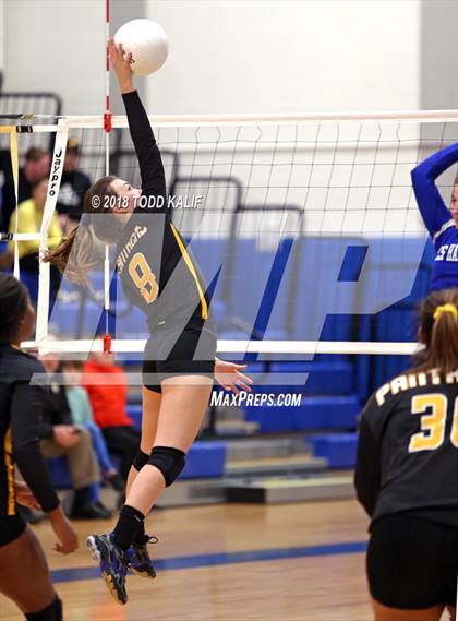 Thumbnail 1 in East Hampton vs. East Windsor (CIAC Class S Second Round) photogallery.
