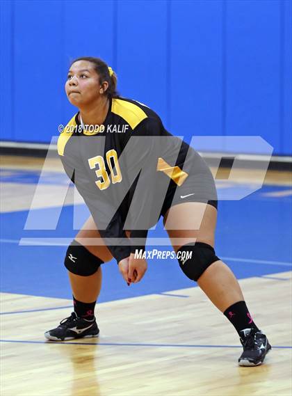 Thumbnail 1 in East Hampton vs. East Windsor (CIAC Class S Second Round) photogallery.
