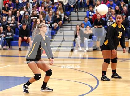 Thumbnail 3 in East Hampton vs. East Windsor (CIAC Class S Second Round) photogallery.
