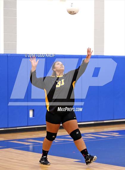 Thumbnail 1 in East Hampton vs. East Windsor (CIAC Class S Second Round) photogallery.