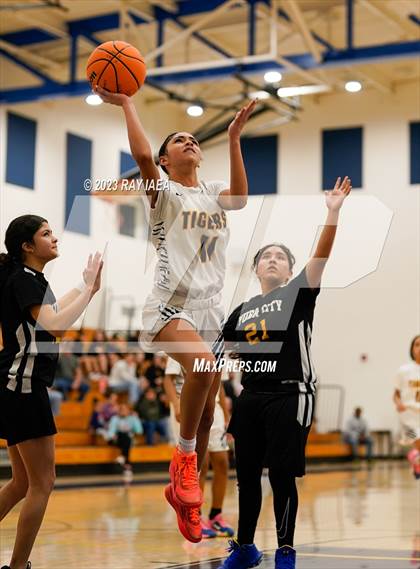 Thumbnail 1 in Yuba City @ Inderkum photogallery.