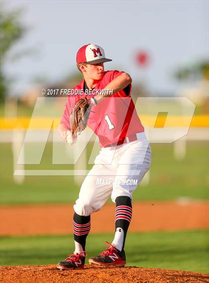 Thumbnail 3 in Lindsay @ Muenster photogallery.
