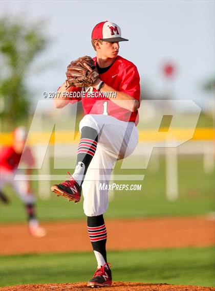 Thumbnail 1 in Lindsay @ Muenster photogallery.