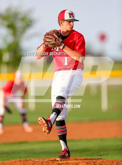 Thumbnail 3 in Lindsay @ Muenster photogallery.