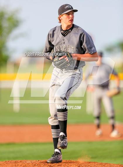 Thumbnail 3 in Lindsay @ Muenster photogallery.