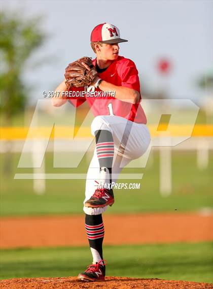 Thumbnail 1 in Lindsay @ Muenster photogallery.