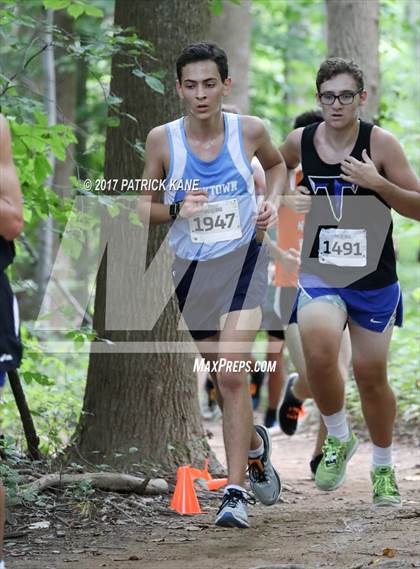 Thumbnail 1 in Monroe Parker Invitational photogallery.