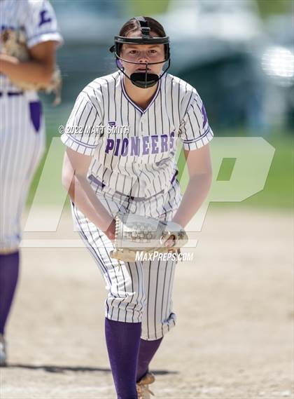 Thumbnail 3 in Lehi vs. Uintah photogallery.