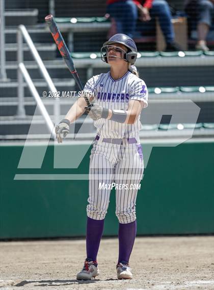 Thumbnail 2 in Lehi vs. Uintah photogallery.