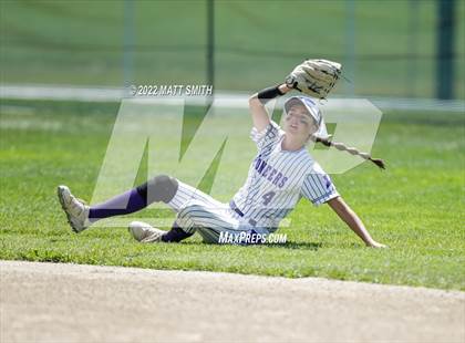 Thumbnail 2 in Lehi vs. Uintah photogallery.