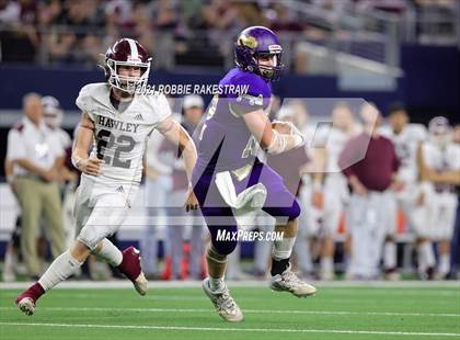 Thumbnail 3 in Hawley vs. Shiner (UIL Football 2A D1 Finals) photogallery.