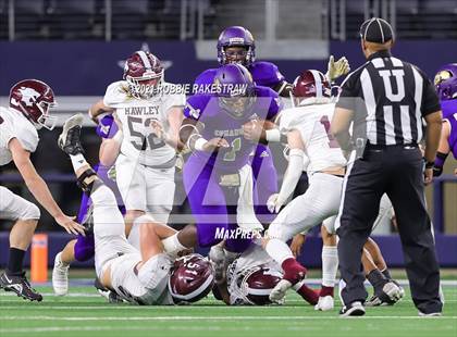 Thumbnail 1 in Hawley vs. Shiner (UIL Football 2A D1 Finals) photogallery.