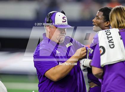 Thumbnail 3 in Hawley vs. Shiner (UIL Football 2A D1 Finals) photogallery.