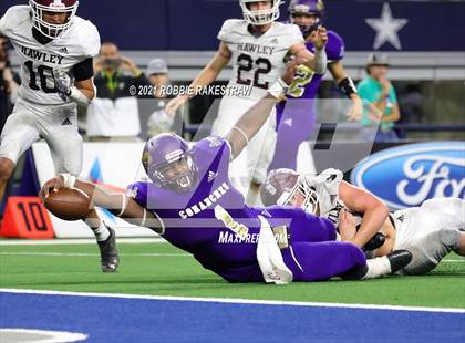Thumbnail 3 in Hawley vs. Shiner (UIL Football 2A D1 Finals) photogallery.