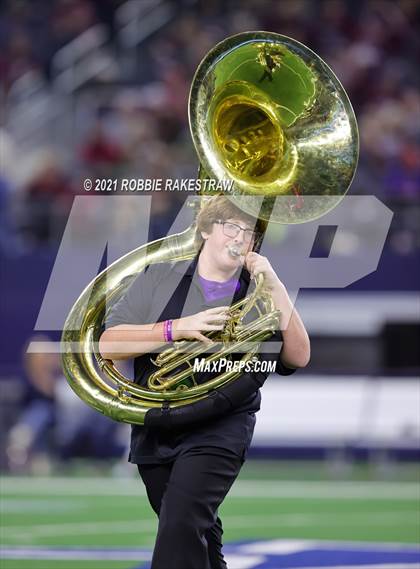 Thumbnail 1 in Hawley vs. Shiner (UIL Football 2A D1 Finals) photogallery.