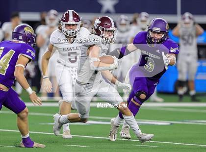 Thumbnail 1 in Hawley vs. Shiner (UIL Football 2A D1 Finals) photogallery.