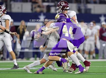 Thumbnail 3 in Hawley vs. Shiner (UIL Football 2A D1 Finals) photogallery.