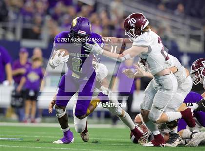 Thumbnail 1 in Hawley vs. Shiner (UIL Football 2A D1 Finals) photogallery.