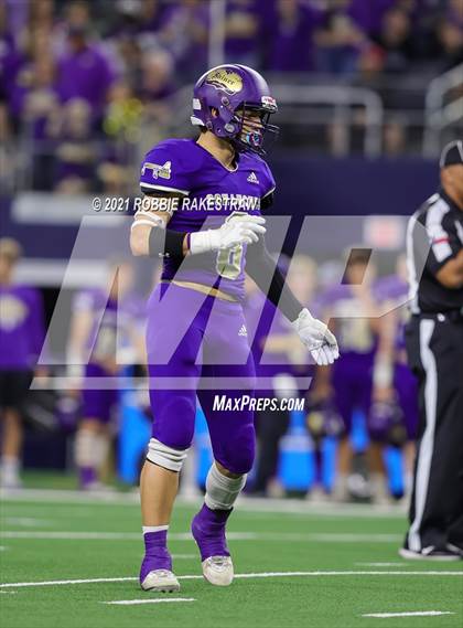 Thumbnail 2 in Hawley vs. Shiner (UIL Football 2A D1 Finals) photogallery.