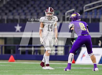 Thumbnail 2 in Hawley vs. Shiner (UIL Football 2A D1 Finals) photogallery.