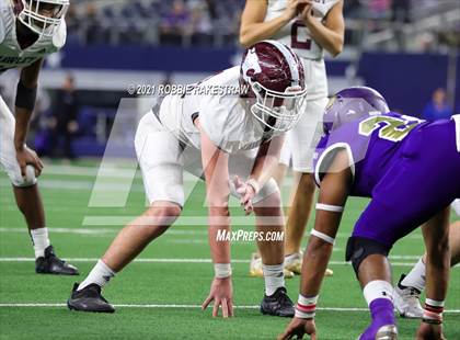 Thumbnail 3 in Hawley vs. Shiner (UIL Football 2A D1 Finals) photogallery.