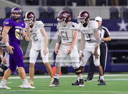 Thumbnail 1 in Hawley vs. Shiner (UIL Football 2A D1 Finals) photogallery.