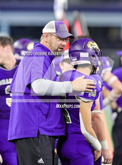 Thumbnail 1 in Hawley vs. Shiner (UIL Football 2A D1 Finals) photogallery.