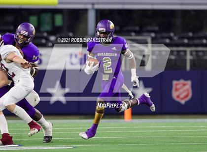 Thumbnail 2 in Hawley vs. Shiner (UIL Football 2A D1 Finals) photogallery.