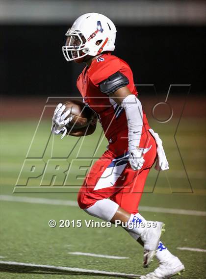 Thumbnail 3 in Sierra Canyon vs. Viewpoint photogallery.