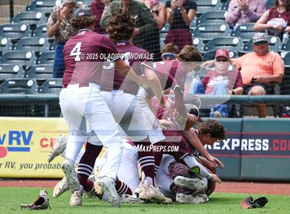 Thumbnail 3 in Fayetteville vs. Gordon (UIL Baseball 1A Final) photogallery.