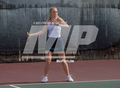 Thumbnail 3 in CHSAA 5A Semifinals photogallery.