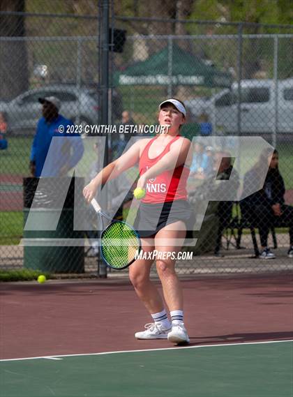 Thumbnail 1 in CHSAA 5A Semifinals photogallery.