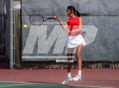 Thumbnail 1 in CHSAA 5A Semifinals photogallery.