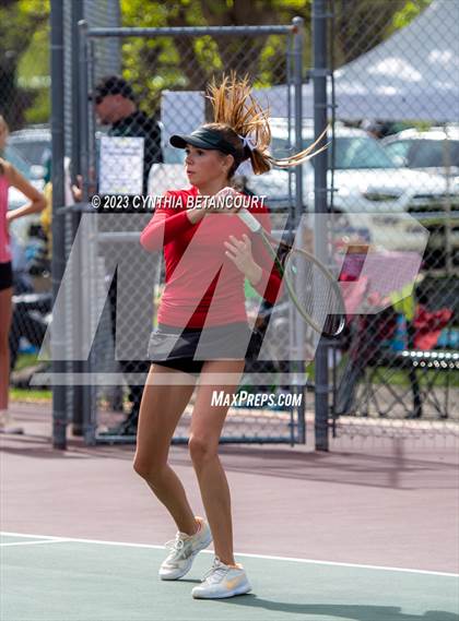 Thumbnail 1 in CHSAA 5A Semifinals photogallery.