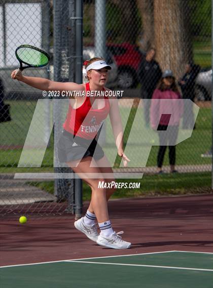 Thumbnail 2 in CHSAA 5A Semifinals photogallery.