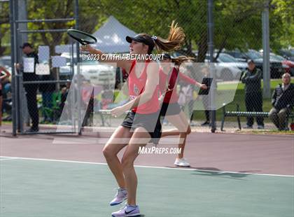 Thumbnail 2 in CHSAA 5A Semifinals photogallery.